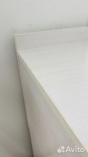 Письменный стол белый