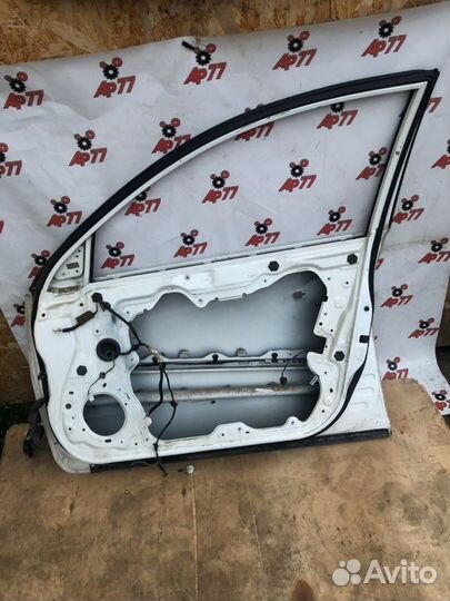 Дверь боковая передняя правая Nissan Altima L32