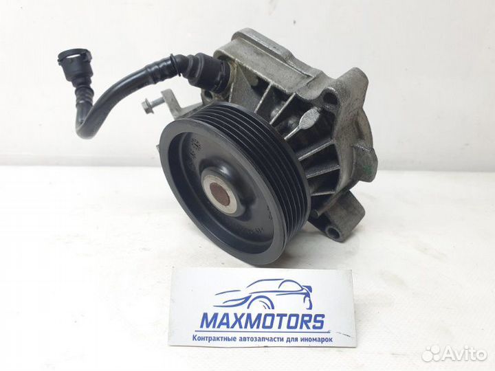 Помпа Bmw 3-Series E90 3.0D 2011