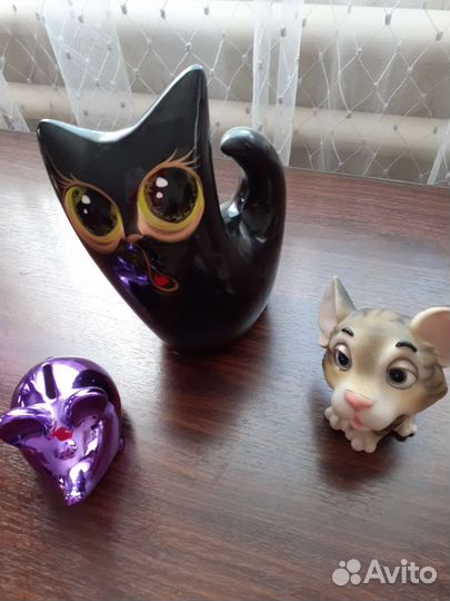 Декоративные фигурки, фарфоровые статуэтки