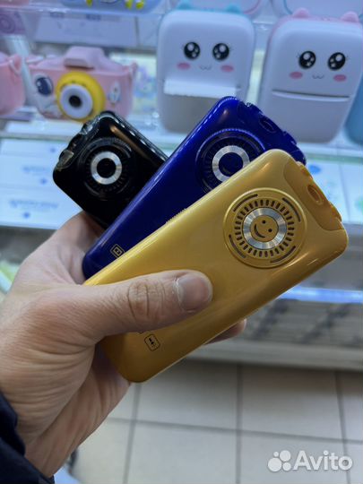 Кнопочный мобильный телефон для пожилых без камеры