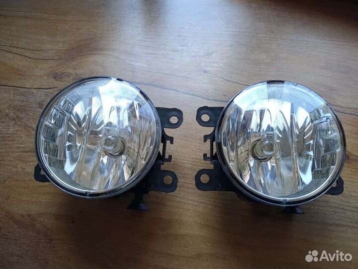 Противотуманные фары Рено Сандеро 2012