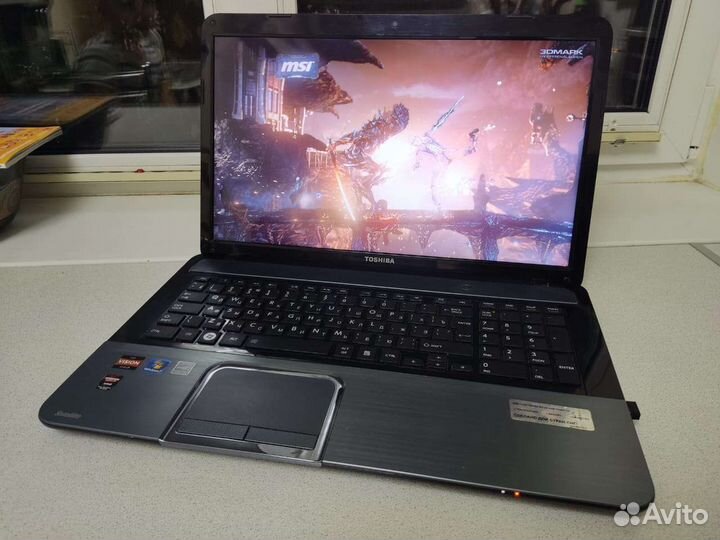 Ноутбук для работы Toshiba 17 дюймов