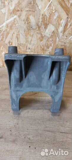 Кронштейн рулевой колонки V50, S40, c30 2004-2012