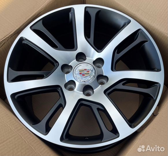 Новые диски R20 на Cadillac Escalade