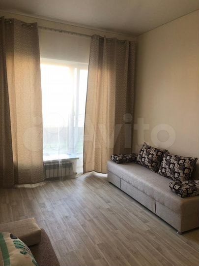 2-к. квартира, 60 м², 1/3 эт.