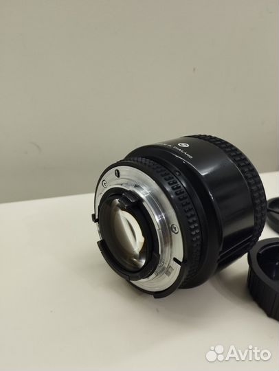 Объектив Nikon AF Nikkor 85mm 1:1.8D +светофильтр