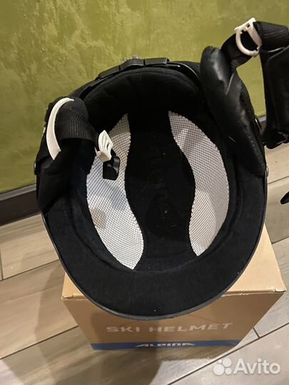 Горнолыжный шлем