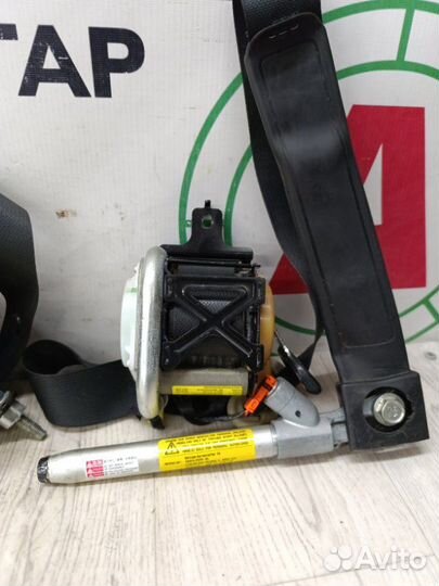 Ремень безопасности Nissan Note E11 HR16DE 2008