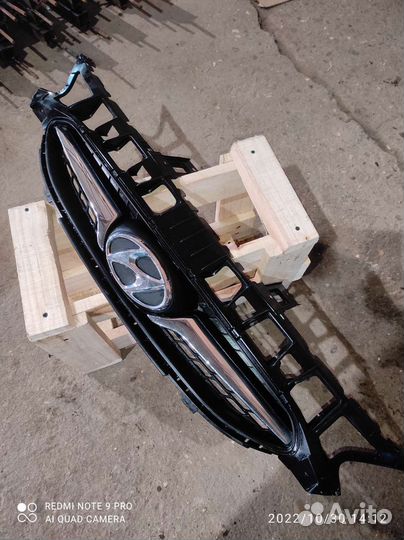 Решетка бампера хундай Солярис 1