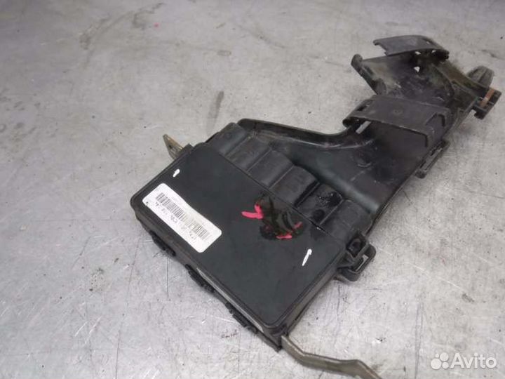 Блок предохранителей Renault Fluence K4M 2011