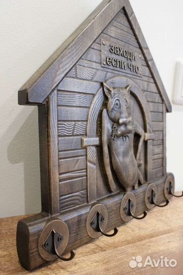 Ключница настенная из дерева