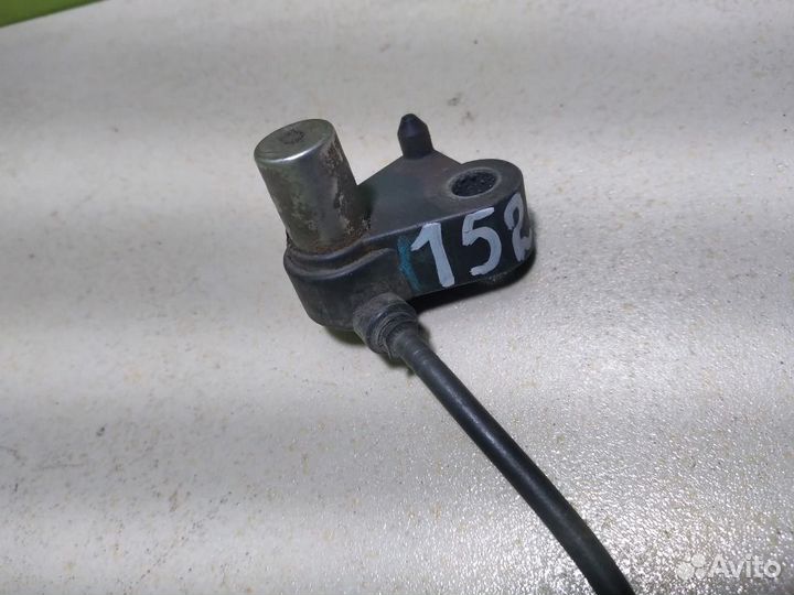 Датчик abs передний правый Mazda 323 BJ седан 1.3