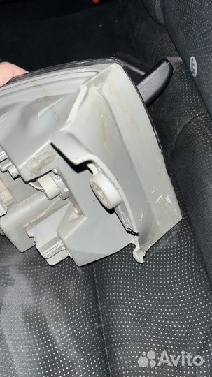 Фара задняя правая Субару