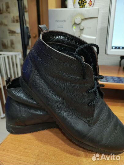 Ботинки мужские р. 40