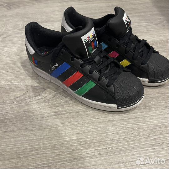 Кроссовки женские adidas 36 размер