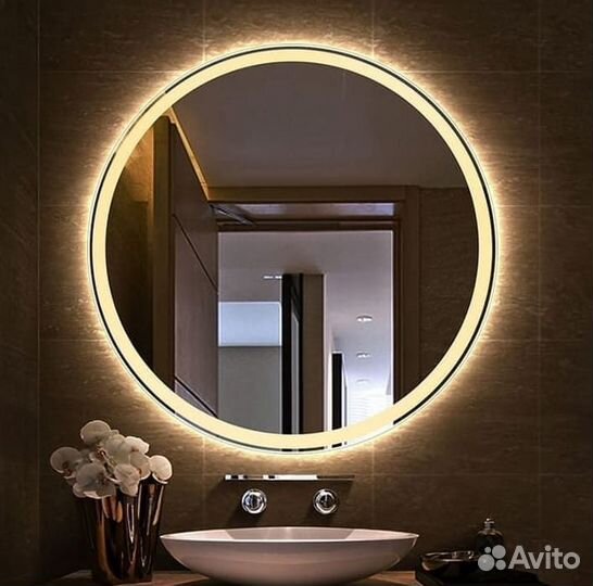 Зеркало с подсветкой и полкой