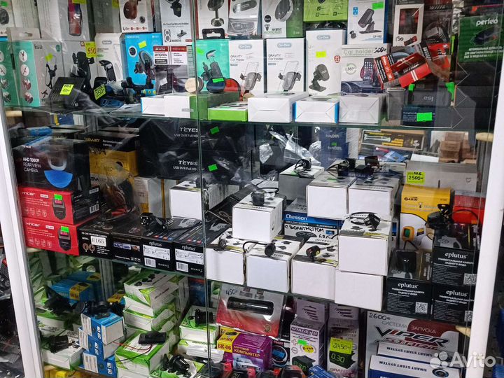 Камеры заднего вида для легковых авто и грузовиков