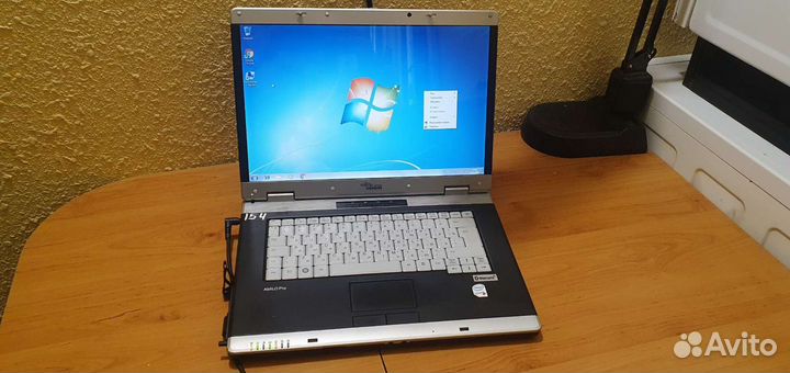 Быстрый немецкий Fujitsu siemens 15