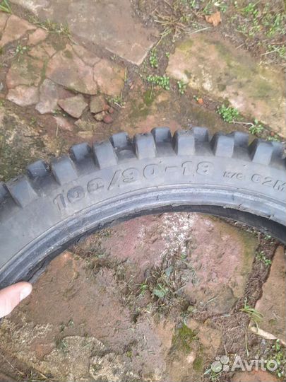 Покрышка 100/90/18