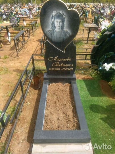 Памятники Ведём работы из природного камня