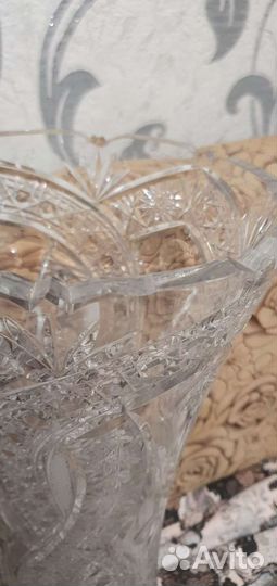 Хрустальная ваза