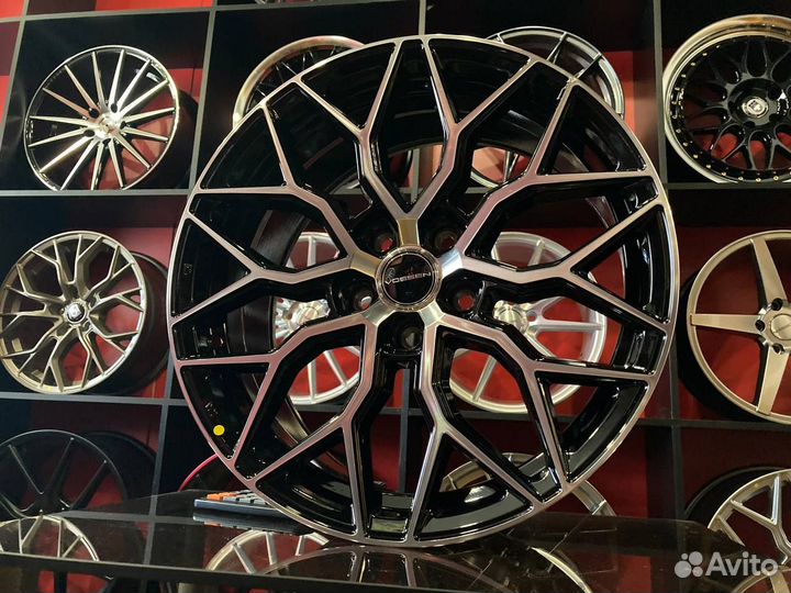 Диски R18 5x114,3 Vossen HF-2 BKF
