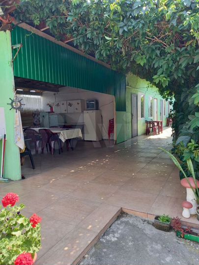 Комната 12 м² в 8-к., 1/1 эт.