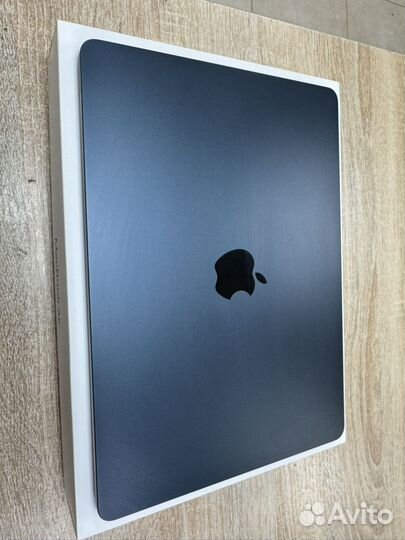 Apple macbook air 13 2022 m2