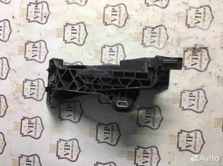 Педаль газа Hyundai Tucson 3 G4FJ 2015