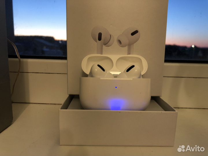Наушники AirPods Pro