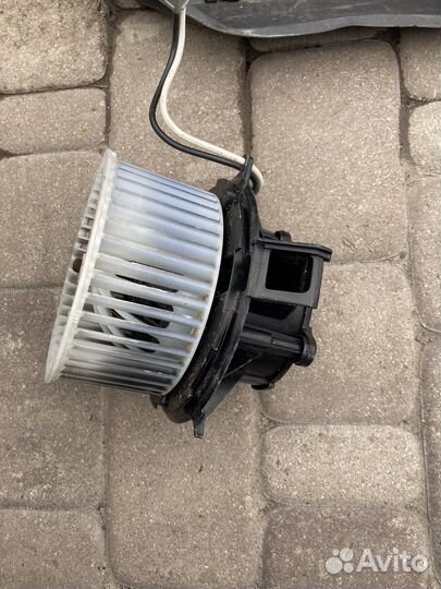 Моторчик печки opel Astra j