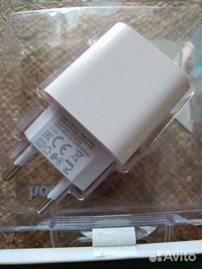 Зарядное устройство на iPhone 20w