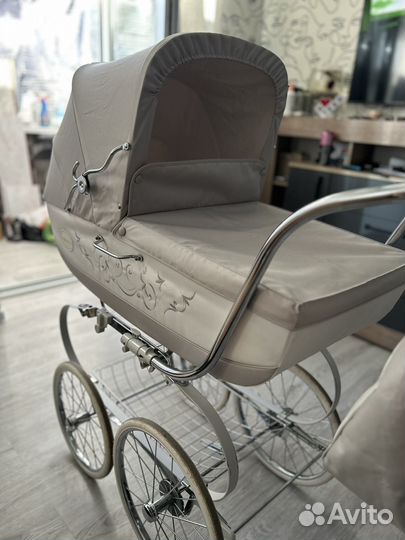 Коляска ретро