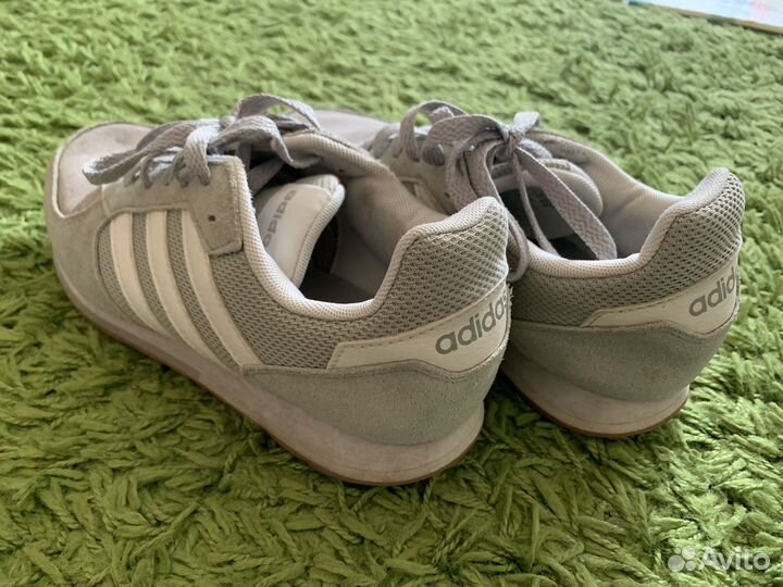 Кроссовки adidas 38