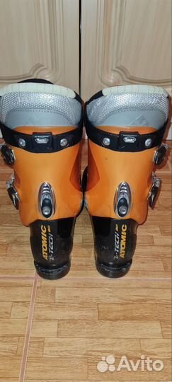 Горнолыжные ботинки atomic