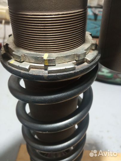 Амортизатор на мотоцикл