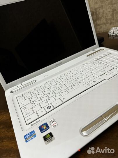 Ноутбук Toshiba 17.3