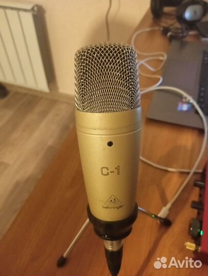 Студийный конденсаторный микрофон Behringer C-1