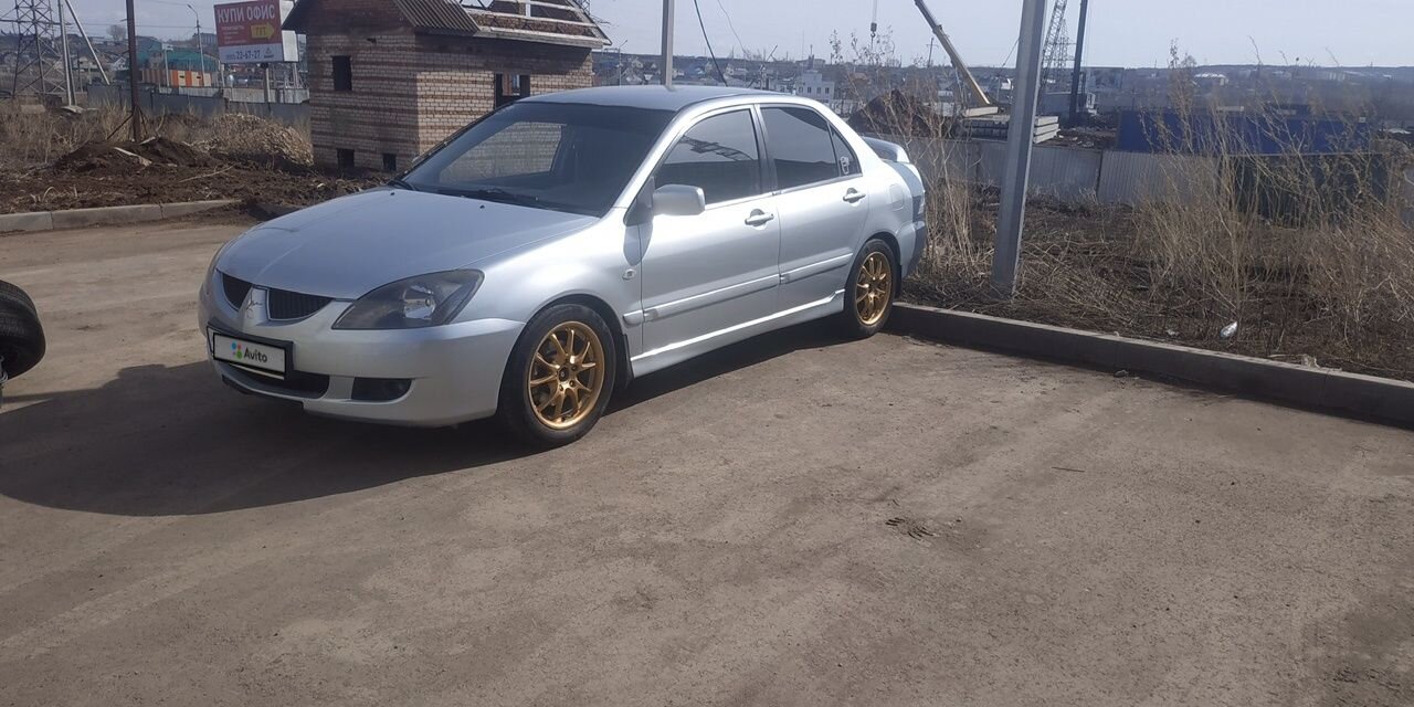 Mitsubishi Lancer: фото владельца