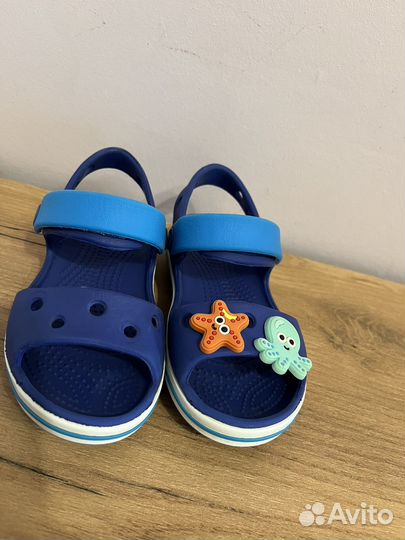 Сандали crocs c8