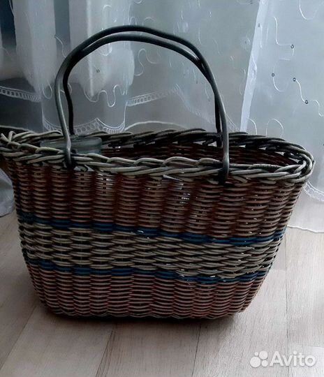 Корзина плетеная пластиковая СССР