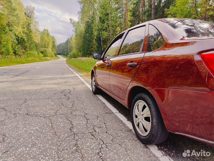 LADA Granta 1.6 МТ, 2013, 180 000 км