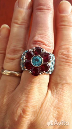 Золотое кольцо Pasquale Bruni, Fiori multi-gem