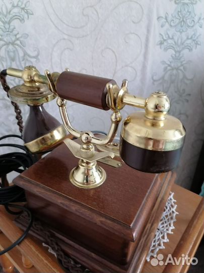 Ретро телефон