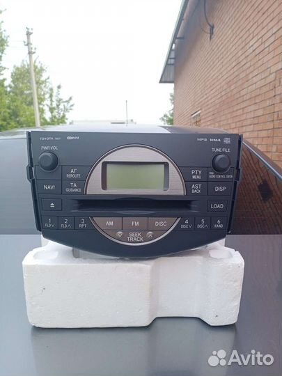 Штатная магнитола Toyota RAV4 lll 06-13 8612042220