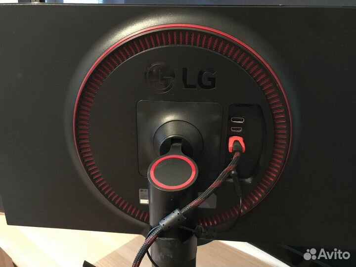 27*LG UltraGear 144Гц IPS HDR G-Sync 1ms