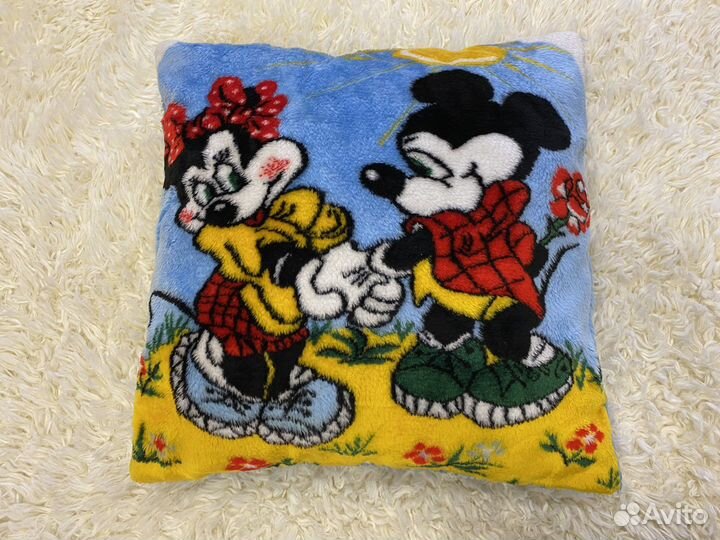 Три подушки