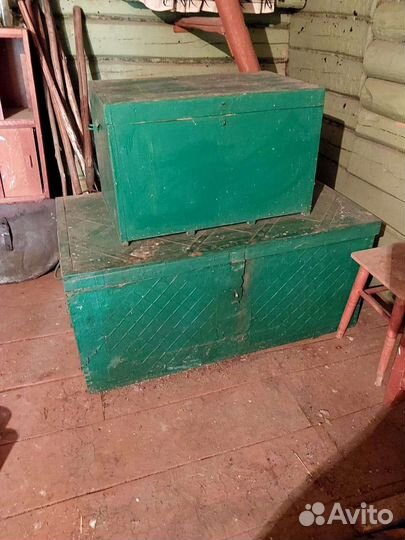 Сундук деревянный старинный