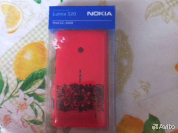 Чехлы на телефон